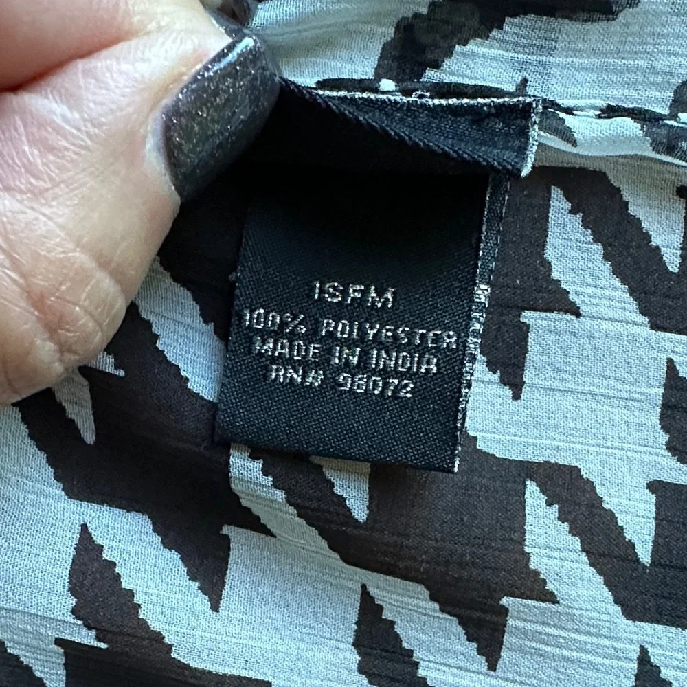 🧣🧣NWOT Cejon Monochrome Houndstooth Scarf🧣🧣
